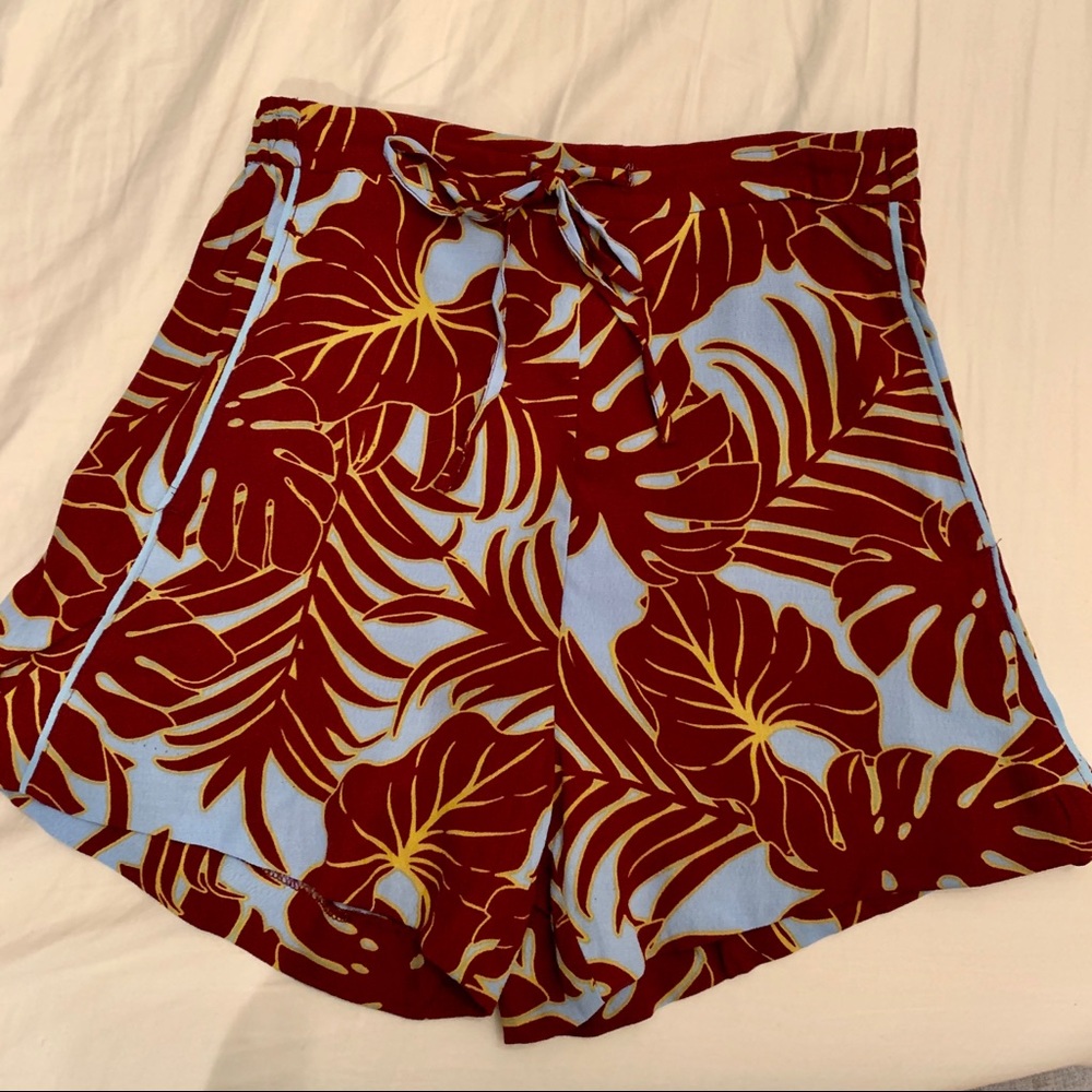 H&M High Waisted Floral Print Shorts